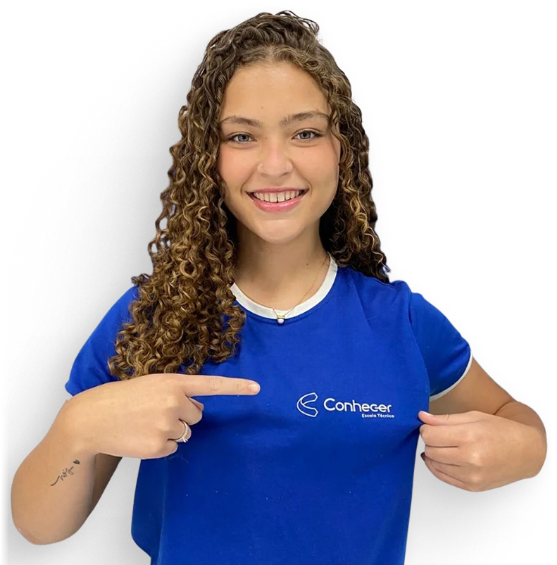 Aluna da Conhecer Escola Técnica